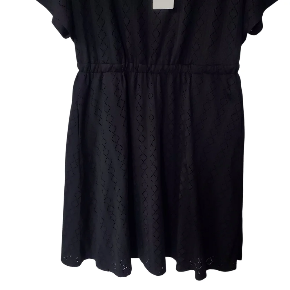 NWT BloomChic Classic Black Mini Dress Size US 14-16